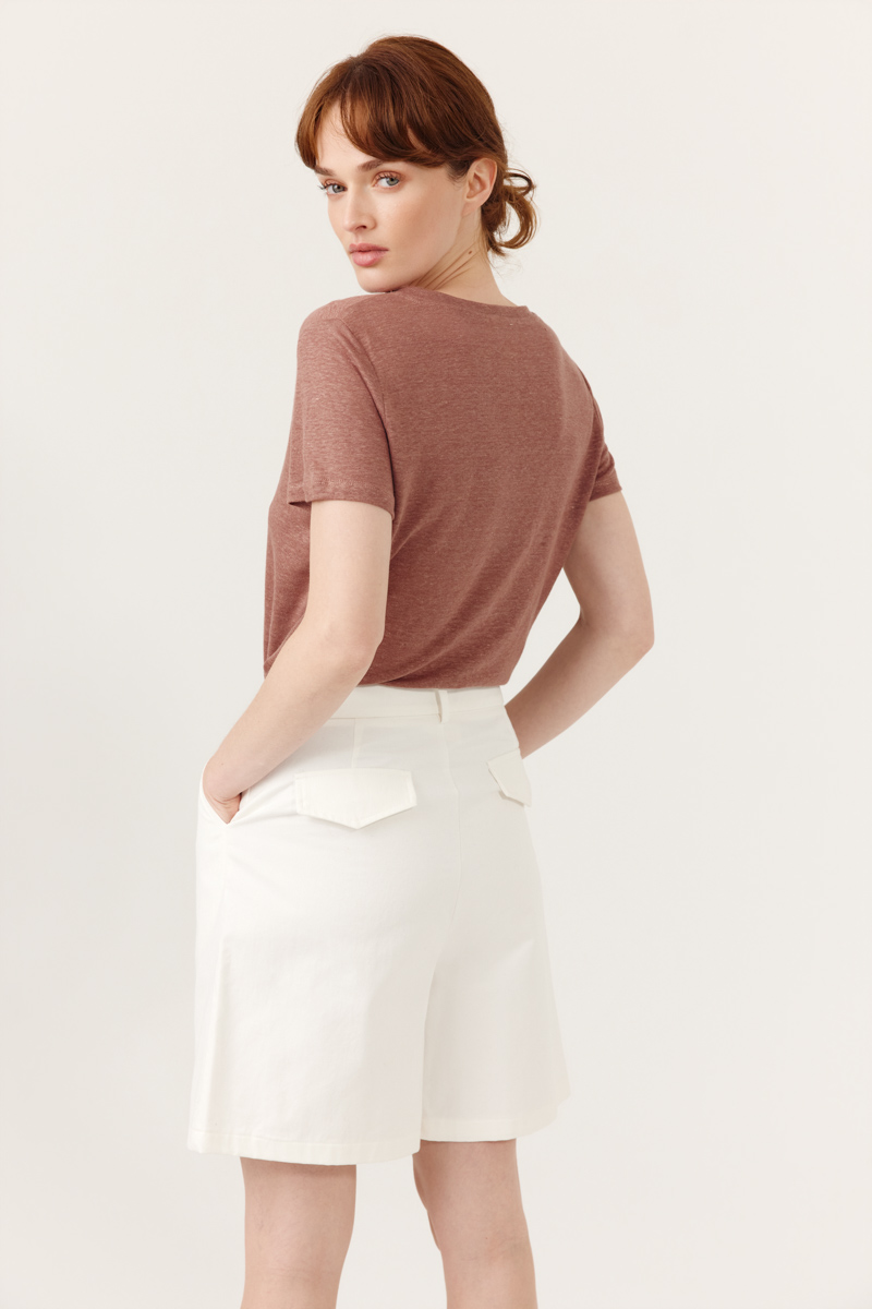 CAMISETA DARLA COLOR MARRÓN CLARO 3